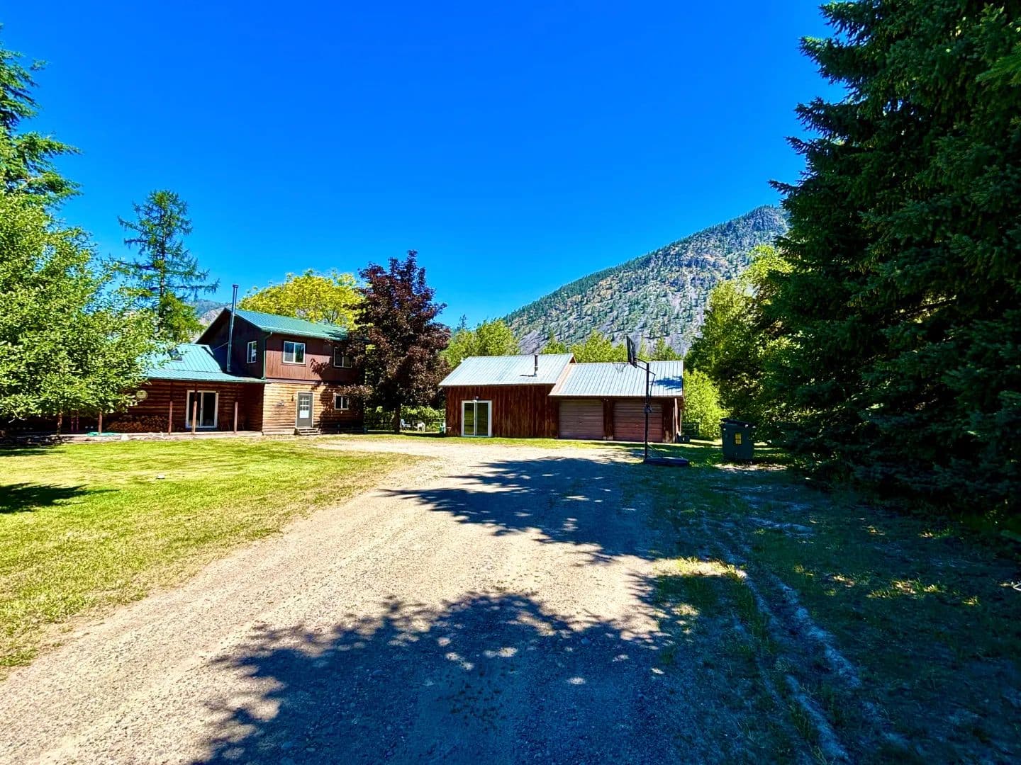 Coveted Clark Fork Retreat - Plains, Montana, 59859