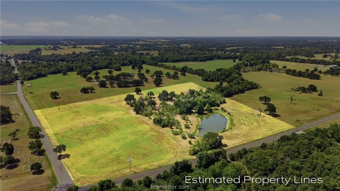 15.85 Acres of Land for Sale in Franklin, TX - Franklin, Texas, 77856