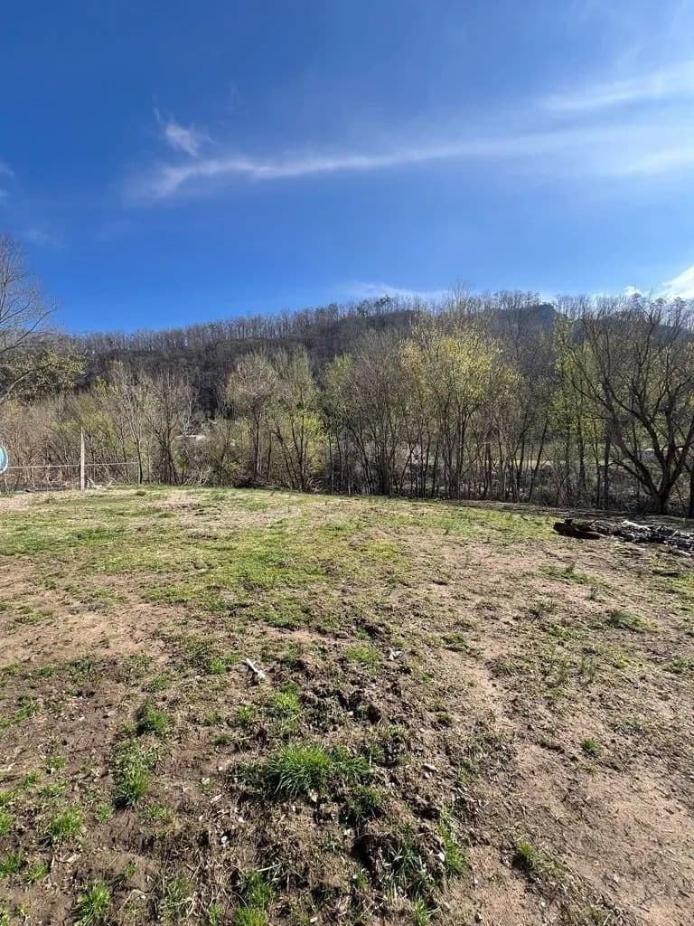 Lots & Land-Other in Prestonsburg - Prestonsburg, Kentucky, 41653