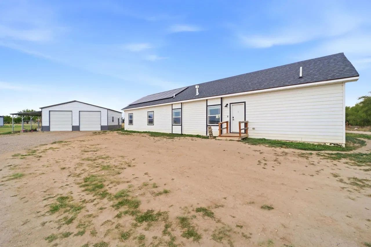 28821 County Road 20.5 - Rocky Ford, Colorado, 81067