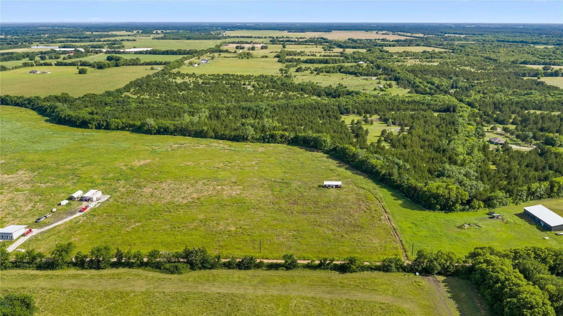 10 Acres of Land for Sale in Paris, TX - Paris, Texas, 75462