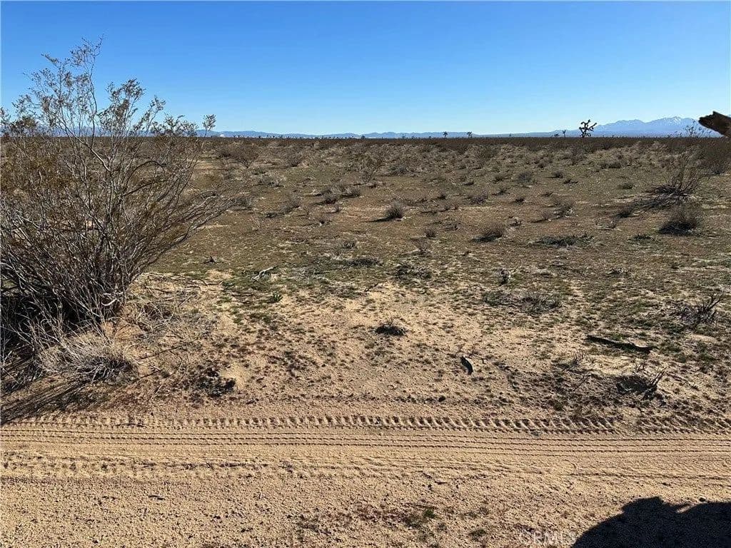 Lots & Land-Other in Adelanto - Adelanto, California, 92301