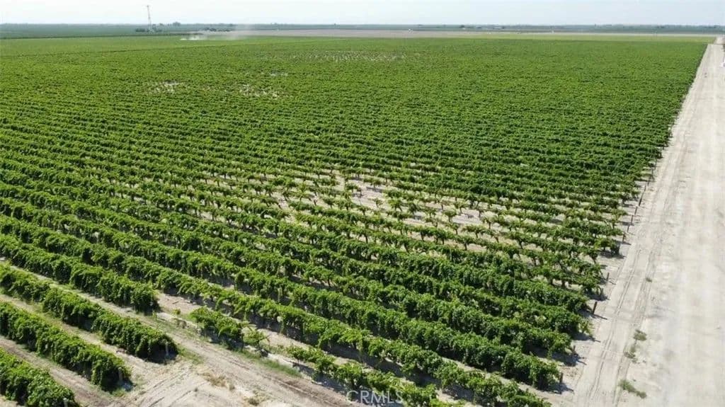 Property from 1 S Plumas Avenue - KW - Kerman, California, 93630
