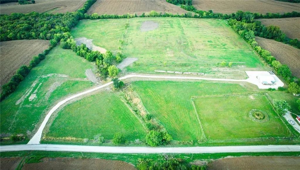 5.06 Acres of Land for Sale in Lathrop, MO - Lathrop, Missouri, 64465