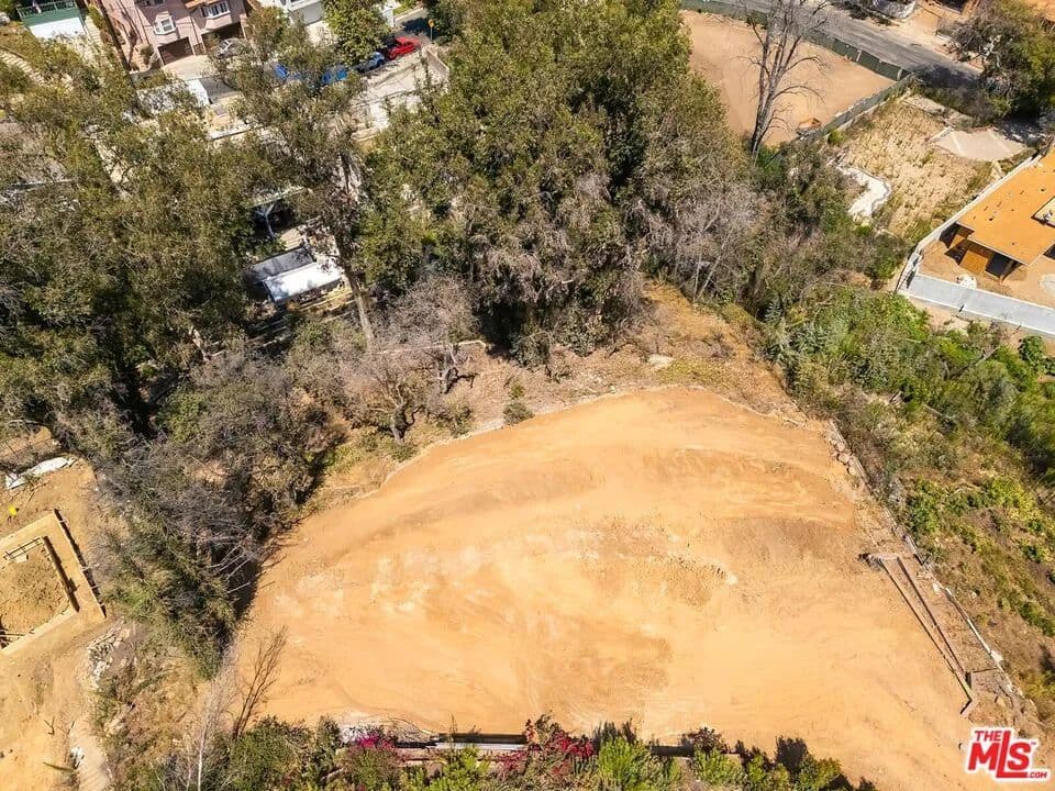 Vacant Land in Los Angeles - Los Angeles, California, 90272