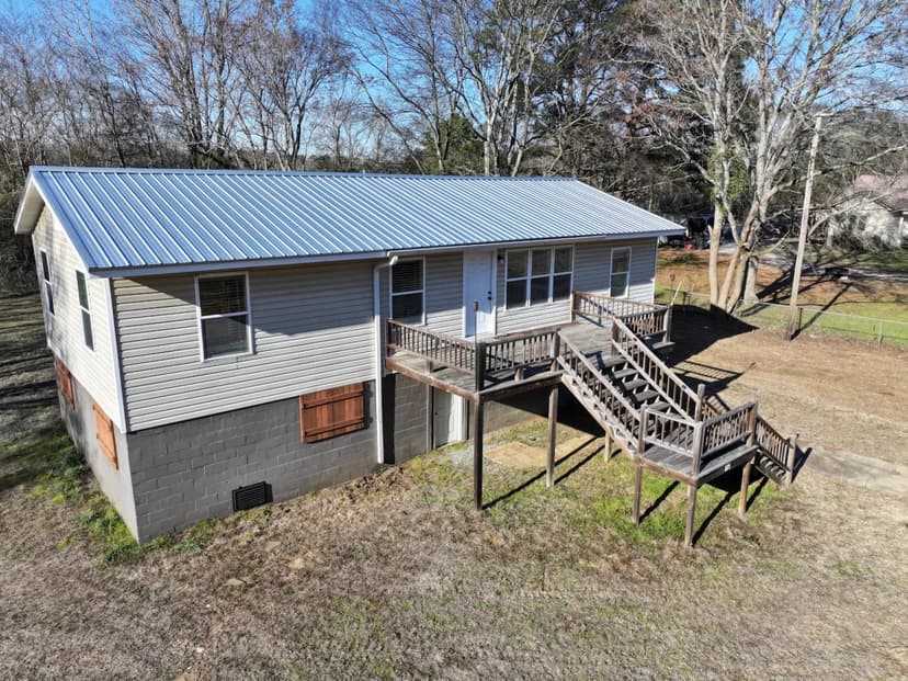 Stater Home in Lowndes County, MS 