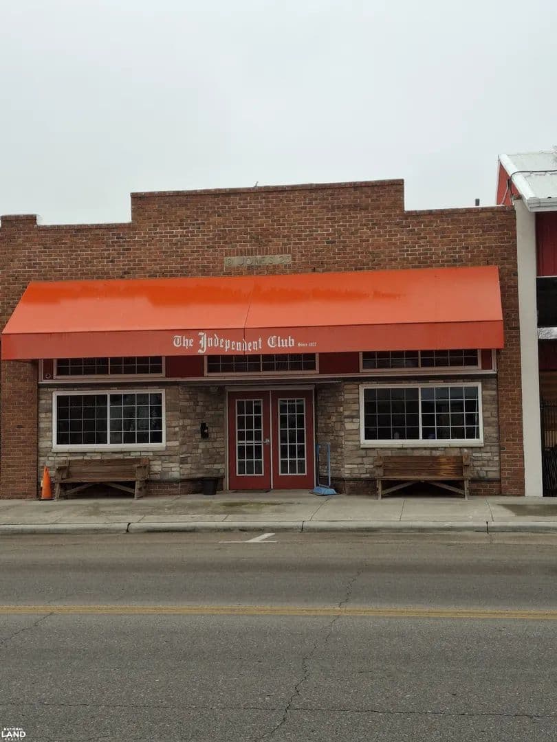 Iconic Local Bar & Landmark for Sale - Central City, Nebraska, 68826