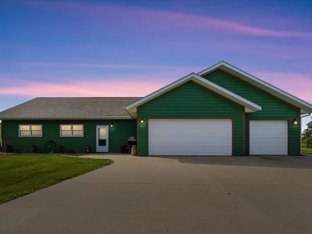 9.52 Acres of Land for Sale in Leighton, Iowa - Leighton, Iowa, 50143