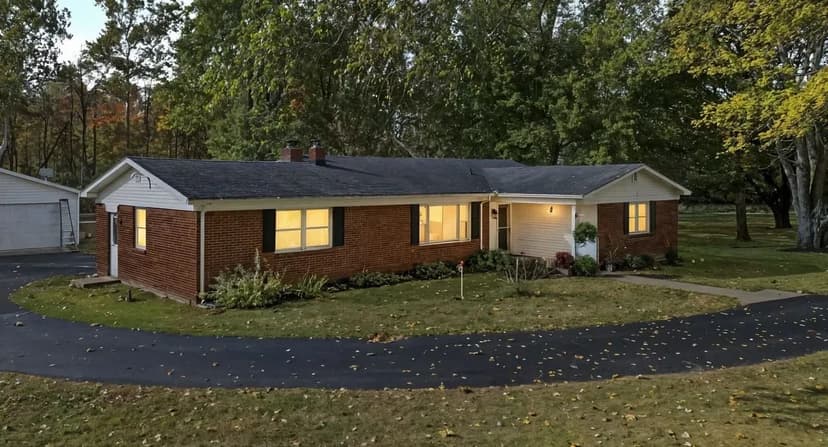 4 Bedroom 2 Bath Home on 1.5 Acres