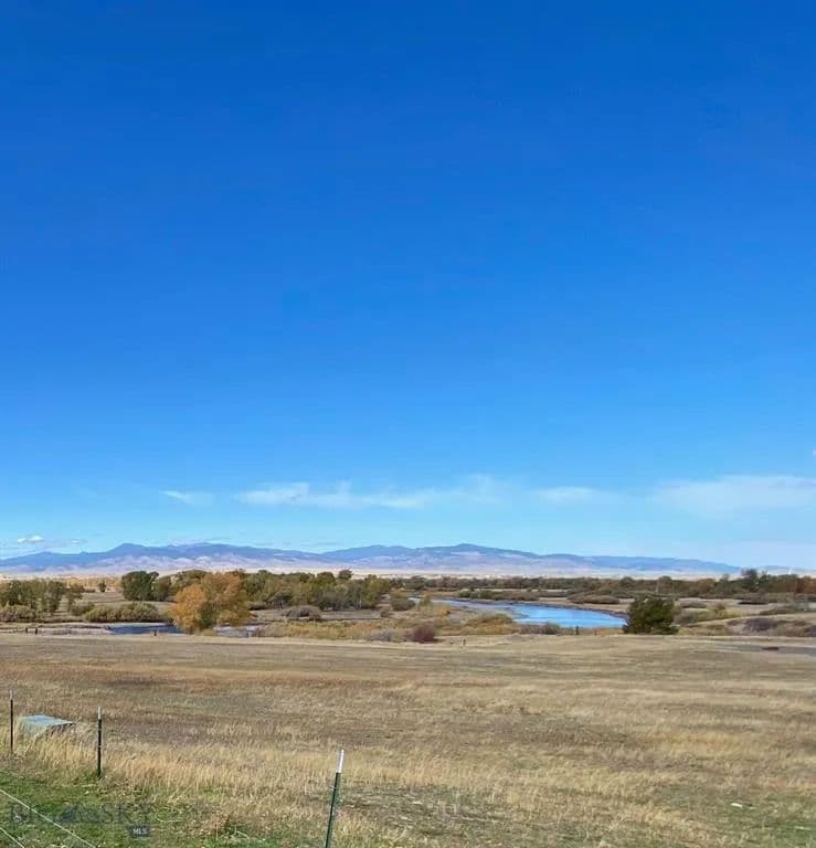 Property from Lot 10 Wildrose - KW