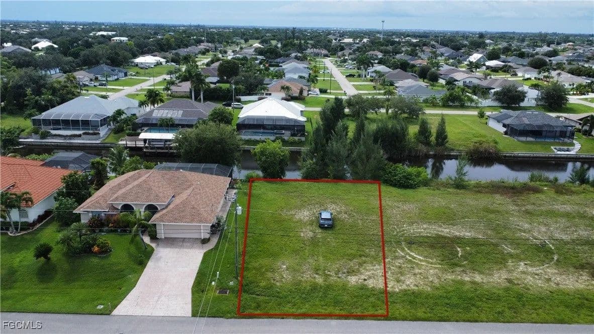 Lots & Land-Other in Cape Coral - Cape Coral, Florida, 33991
