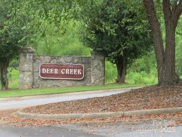Lots & Land-Other in Hickory - Hickory, North Carolina, 28601