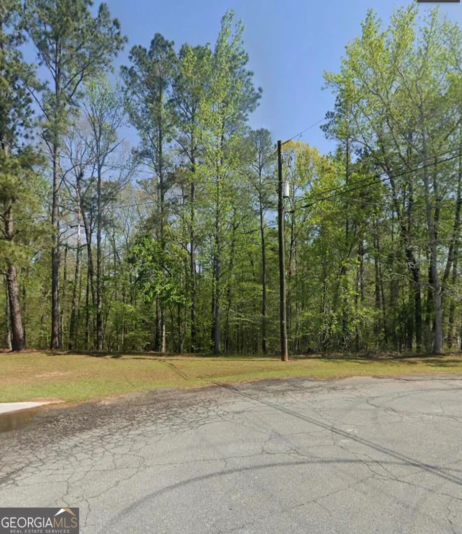 6.39 Acres of Land for Sale in Milledgeville, GA - Milledgeville, Georgia, 31061