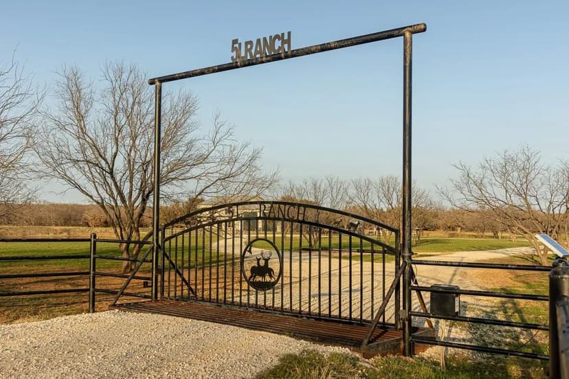 5 L RANCH - 84 ACRES