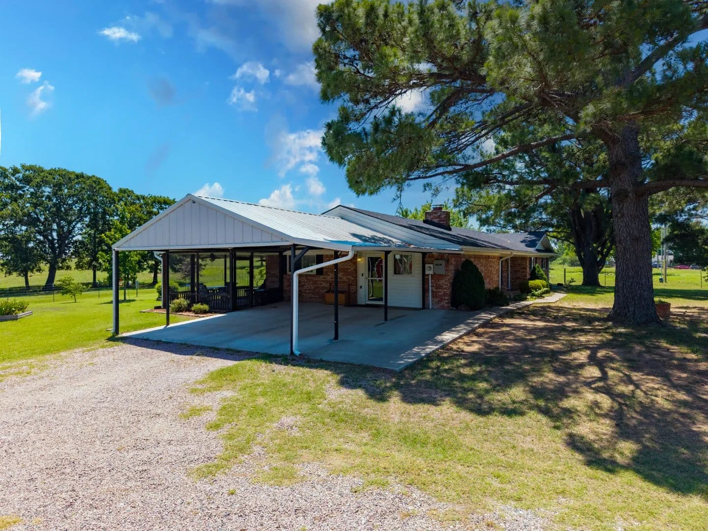Carpenter's Heartland Homestead - Prague, Oklahoma, 74864