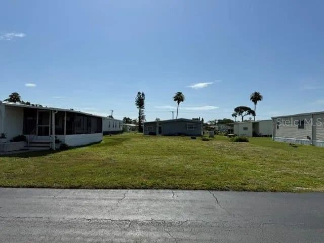 Property from 207 LA ROSAS - KW - North Port, Florida, 34287