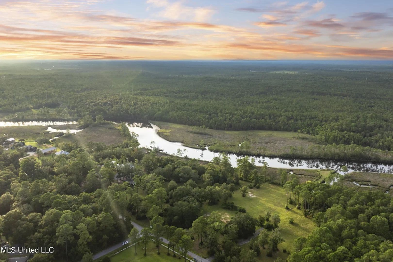 Lots & Land-Other in Ocean Springs - Ocean Springs, Mississippi, 39564