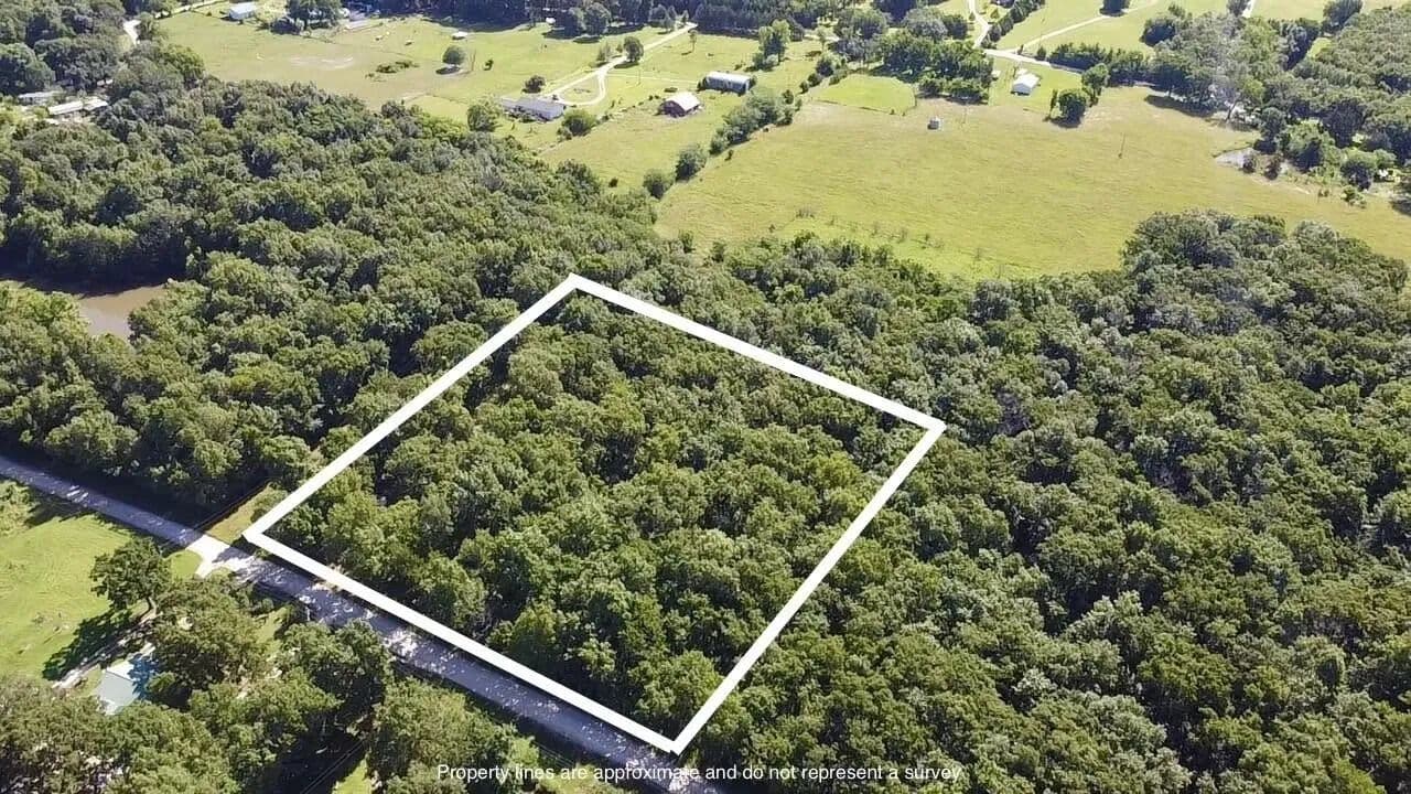 Lots & Land-Other in Clinton - Clinton, Missouri, 64735