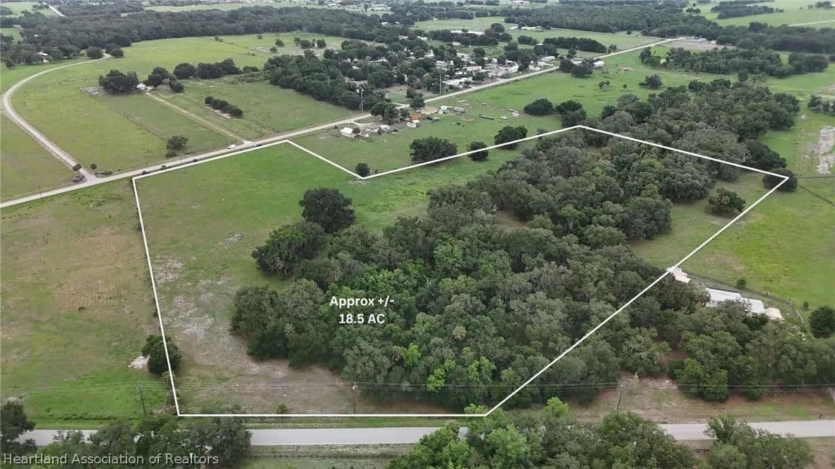 18 Acres of Land for Sale in Wauchula, FL - Wauchula, Florida, 33873