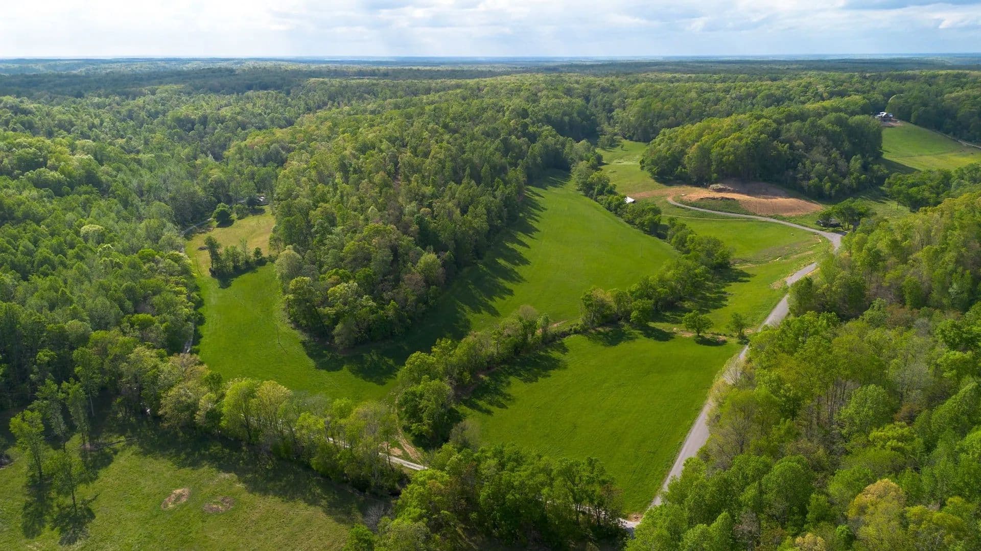 13.25 Acres of Land for Sale in Hampshire, TN - Hampshire, Tennessee, 38461