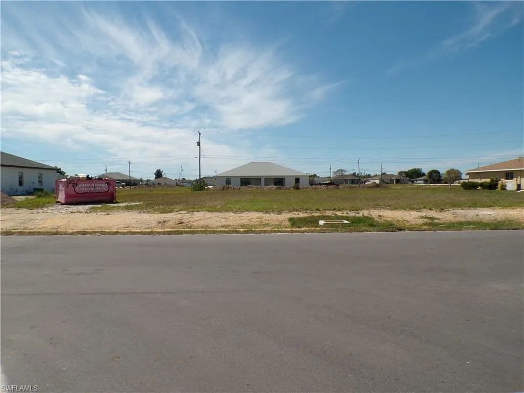 Vacant Land in Cape Coral - Cape Coral, Florida, 33909