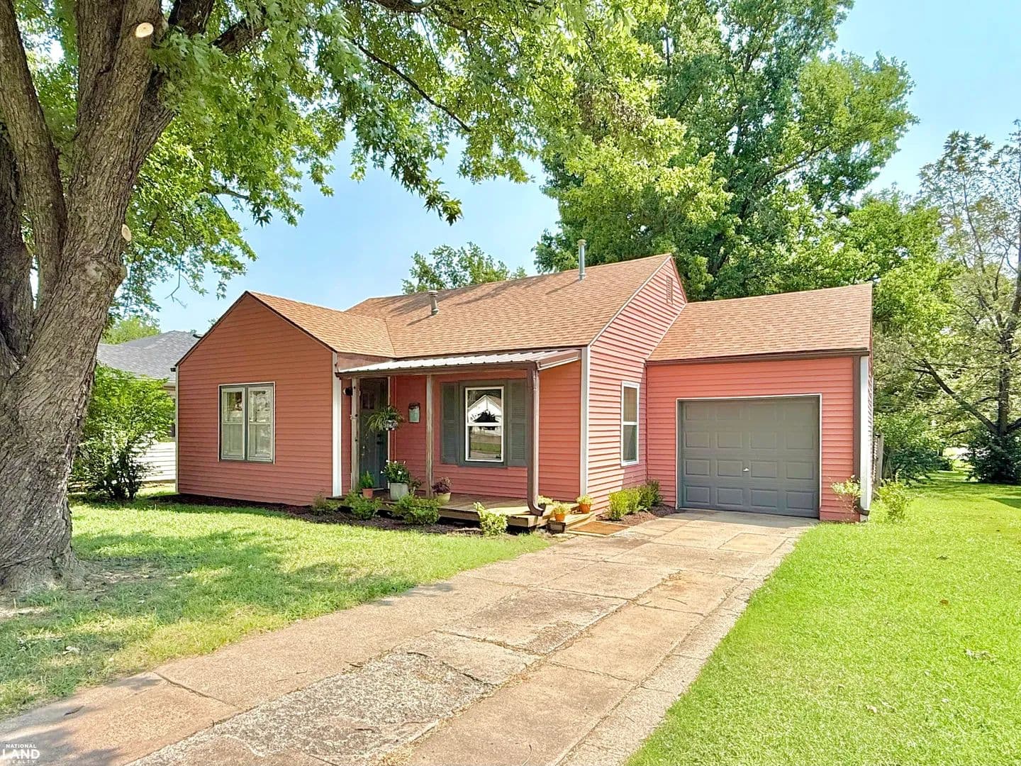 Updated: 2 Bed, 1 Bath - Neodesha, Kansas, 66757