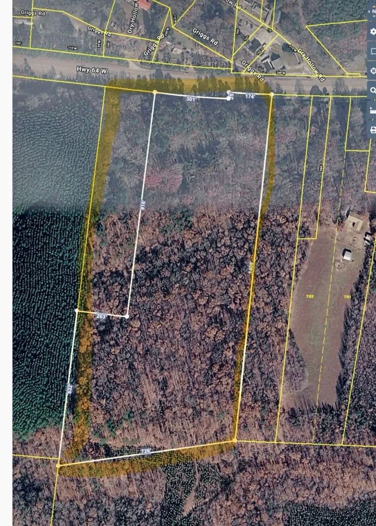 Vacant Land in Waynesboro - Waynesboro, Tennessee, 38485