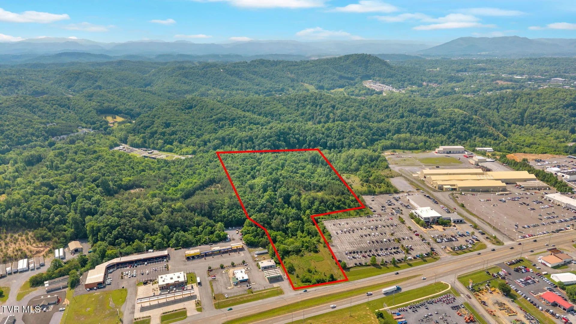 16.48 Acres of Land for Sale in Johnson City, TN - Johnson City, Tennessee, 37601