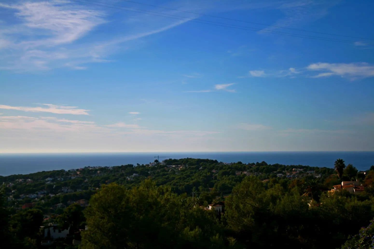 Parcela exclusiva con vistas panorámicas al mar en Moraira - land for sale