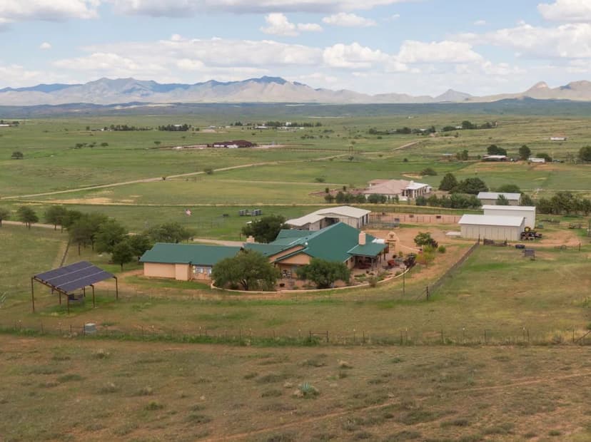 Equestrian Estate on 8+/- Acres, Sonoita, AZ
