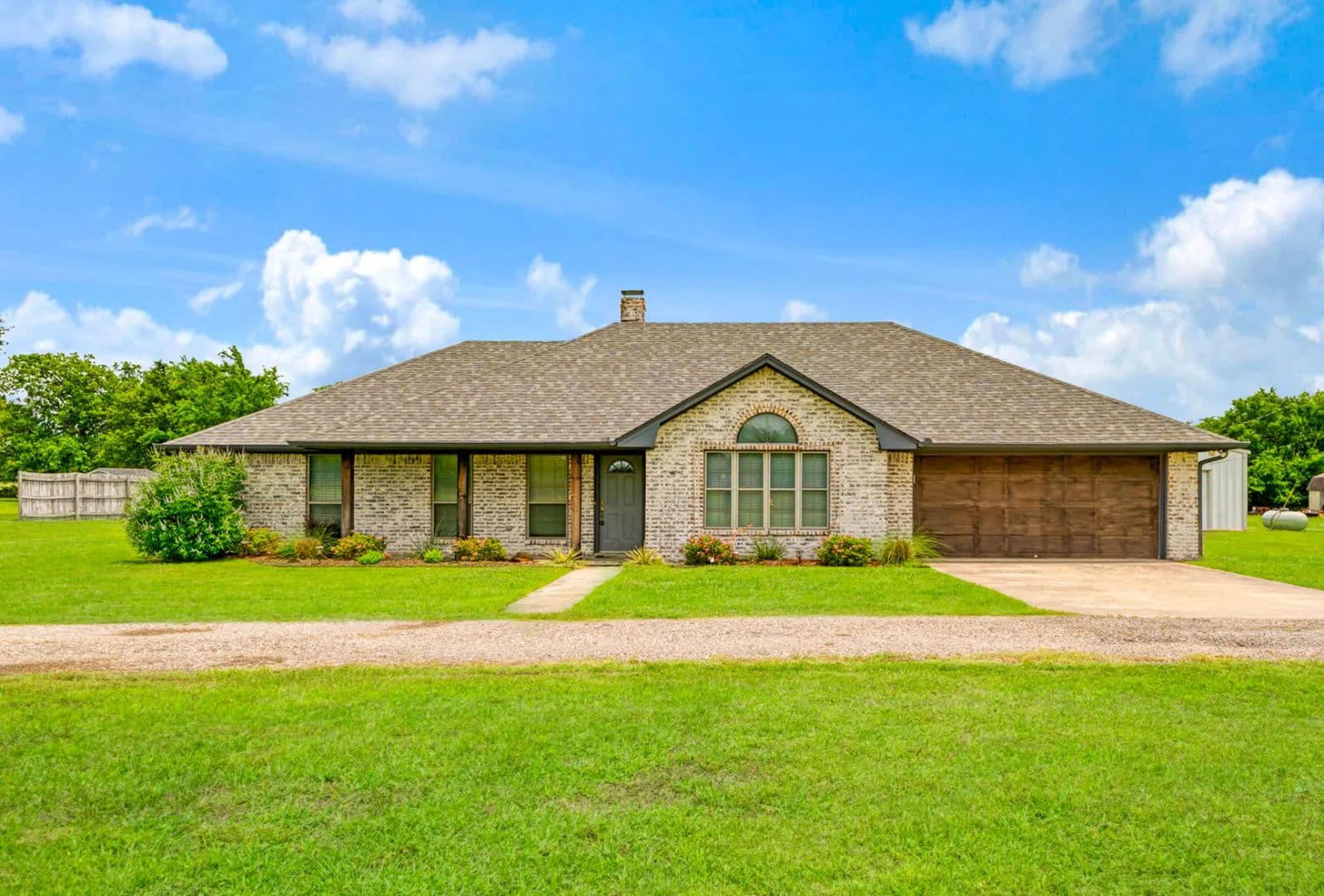 Updated Home on 1.25 Acres with Pond & Shop in Sumner, TX - Sumner, Texas, 75486