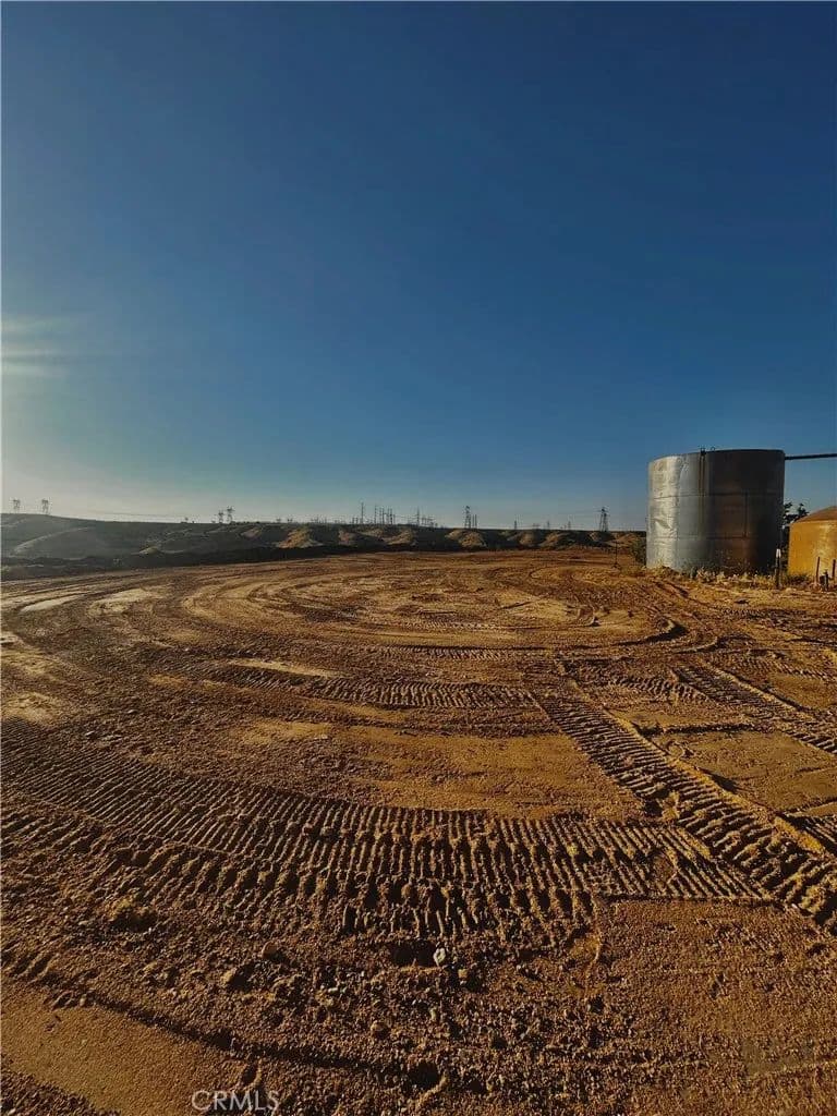 Vacant Land in Hesperia - Hesperia, California, 92345