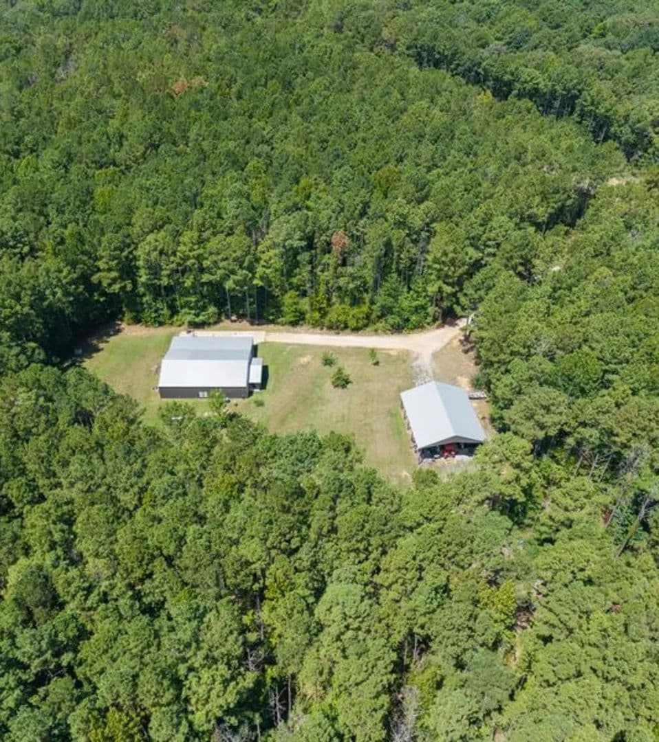 18.14 Acres with a Barndominium in Madison County at 1907 Robinson Road in Canton, MS - Canton, Mississippi, 39046
