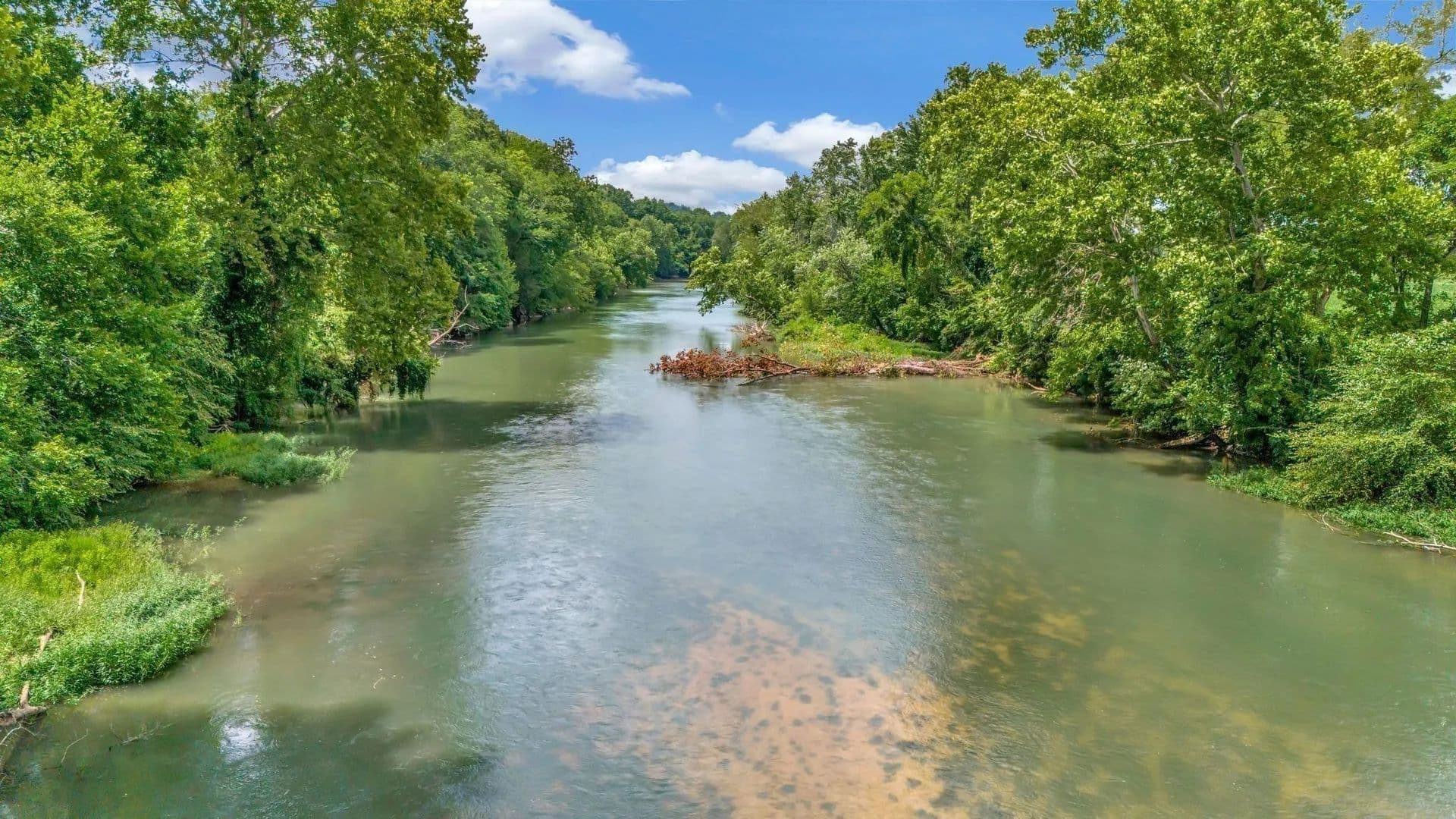 6.95 Acres of Land for Sale in Lobelville, TN - Lobelville, Tennessee, 37097
