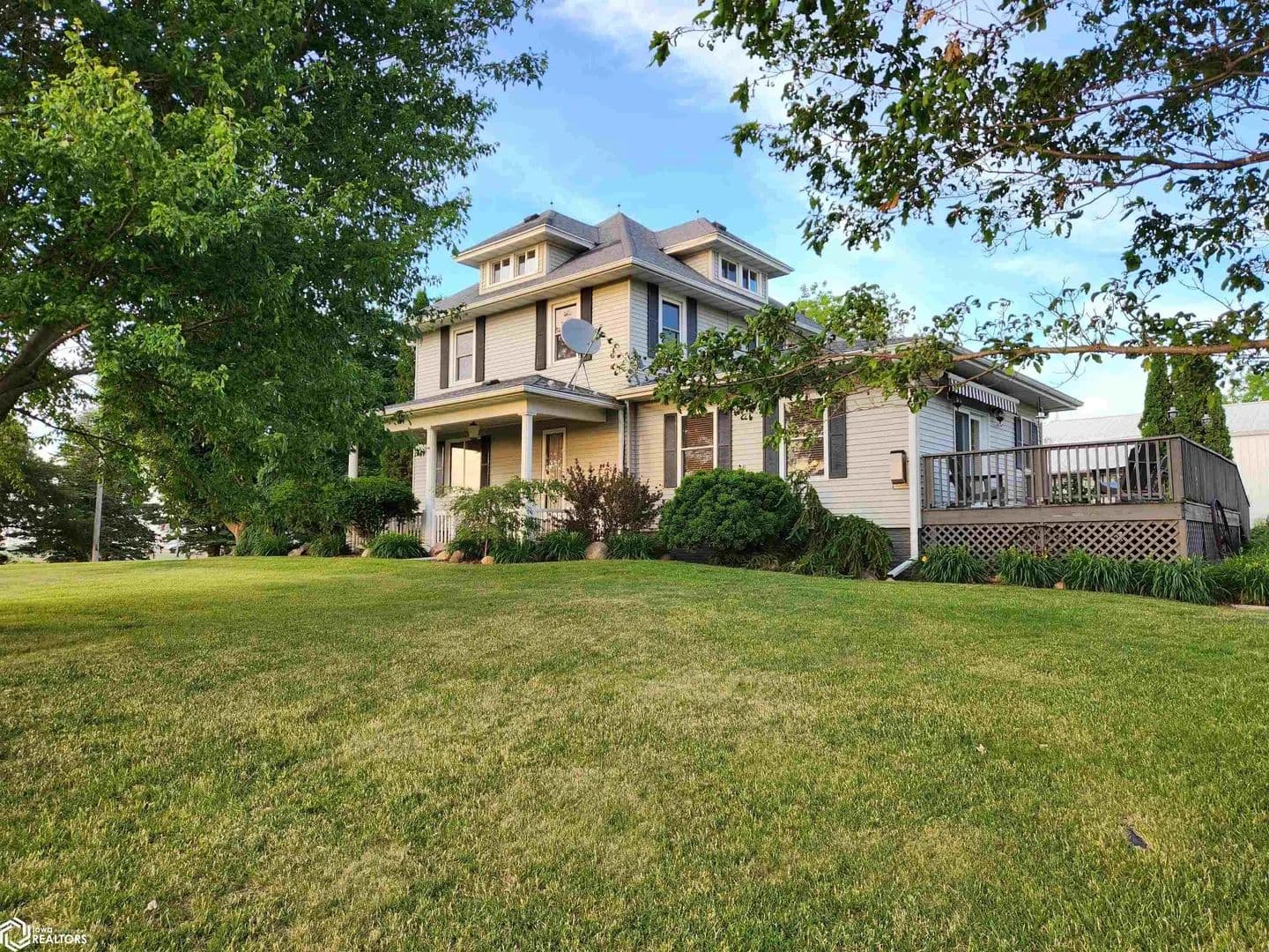 Property from 3615 Highway T47 - KW - Montour, Iowa, 50173