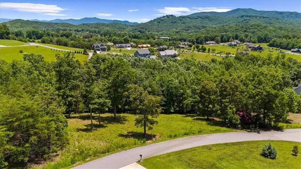 1.07 Acres of Land for Sale in Young Harris, GA - land for sale