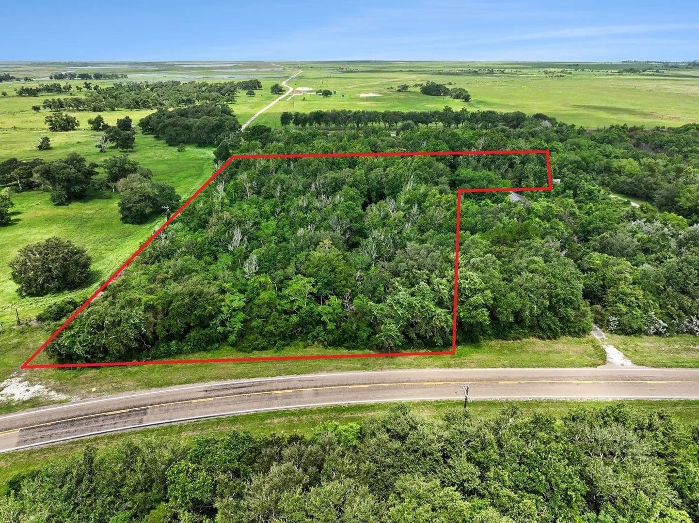 Vacant Land in Anahuac - Anahuac, Texas, 77514