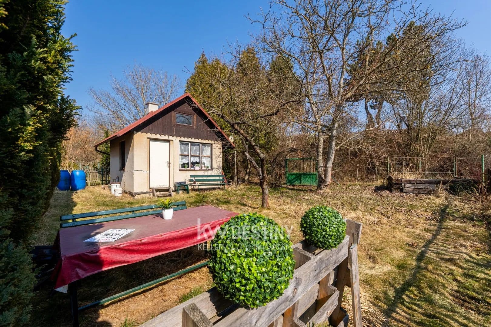 307 Acres of Land for Sale in Újezdeček - land for sale