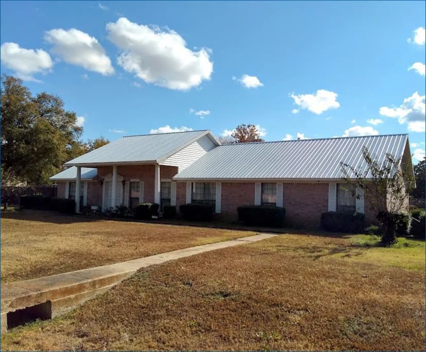 Home in Sunflower County at 200 Flemming Lane in Indianola, MS
