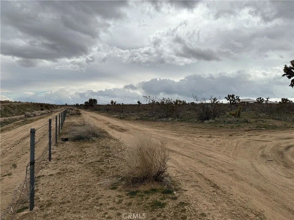 Lots & Land-Other in Phelan - Phelan, California, 92371