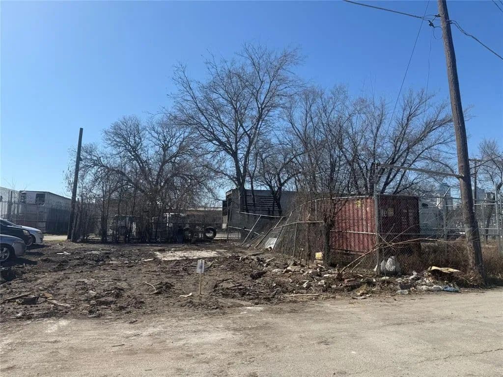 Vacant Land in Dallas - Dallas, Texas, 75226
