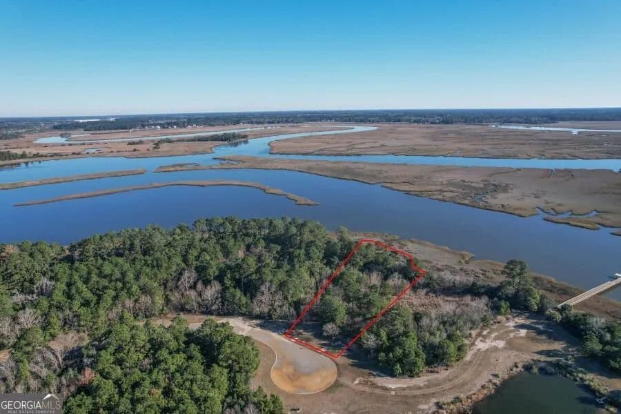 1.1 Acres of Land for Sale in Midway, GA - Midway, Georgia, 31320