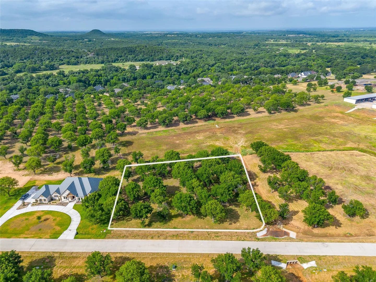 1.18 Acres of Land for Sale in Granbury, TX - Granbury, Texas, 76049