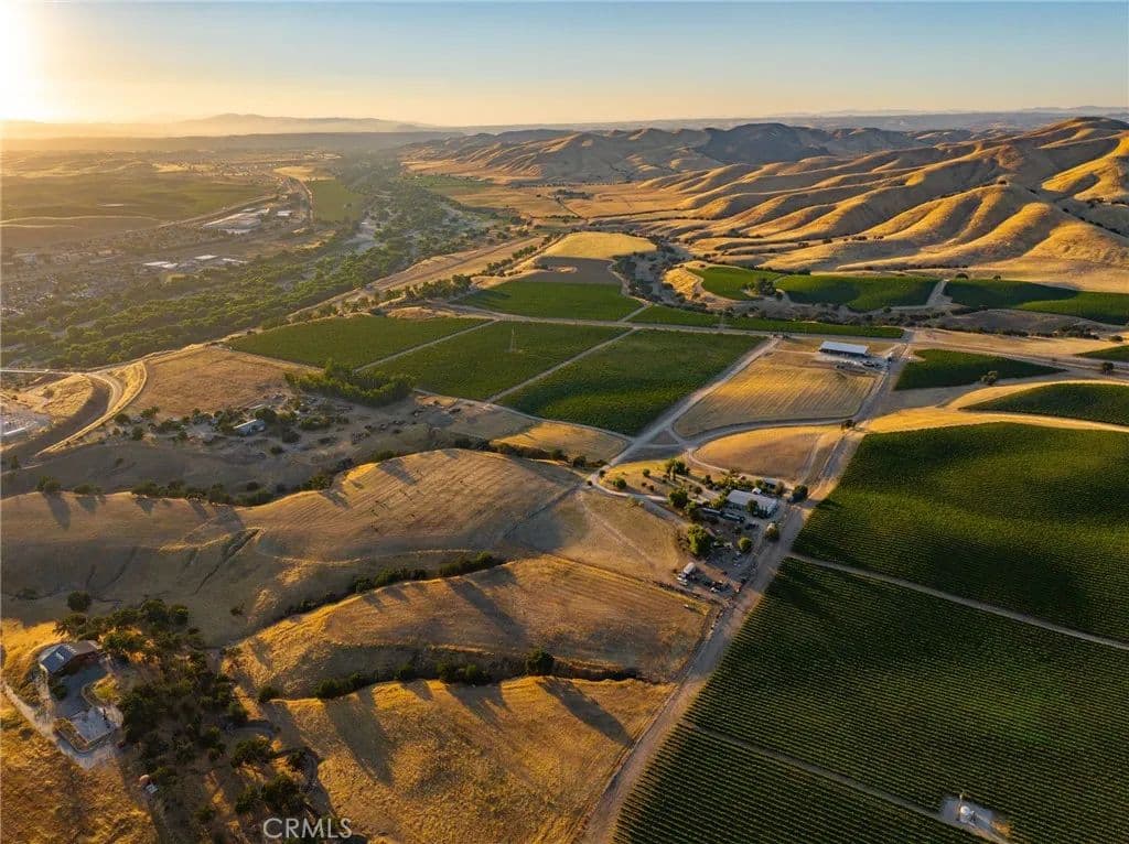 Property from 8585 Cross Canyons - KW - San Miguel, California, 93451