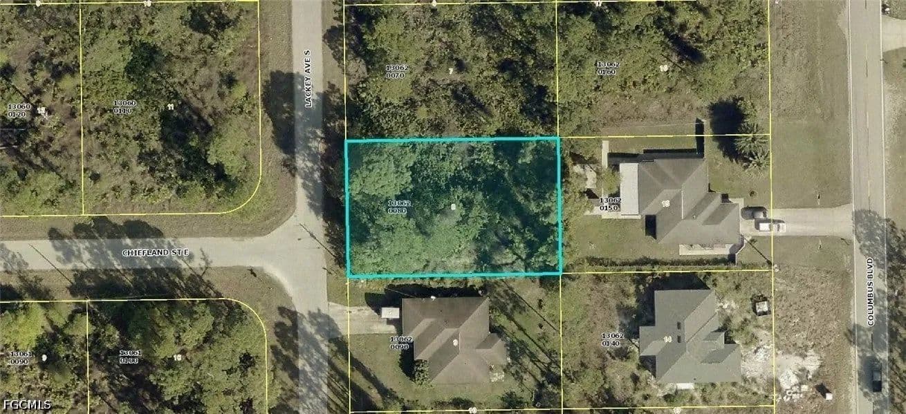 Lots & Land-Other in Lehigh Acres - Lehigh Acres, Florida, 33974