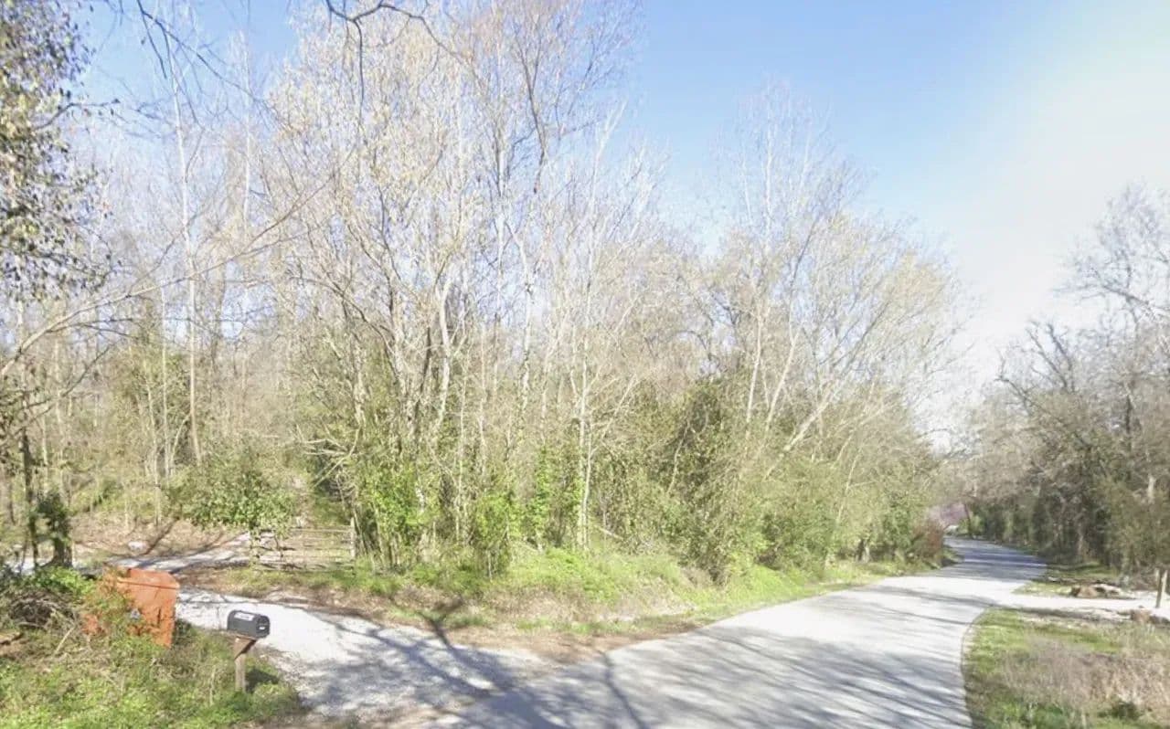 Discover 18 pristine acres of high-potential land - Rogers, Arkansas, 72758