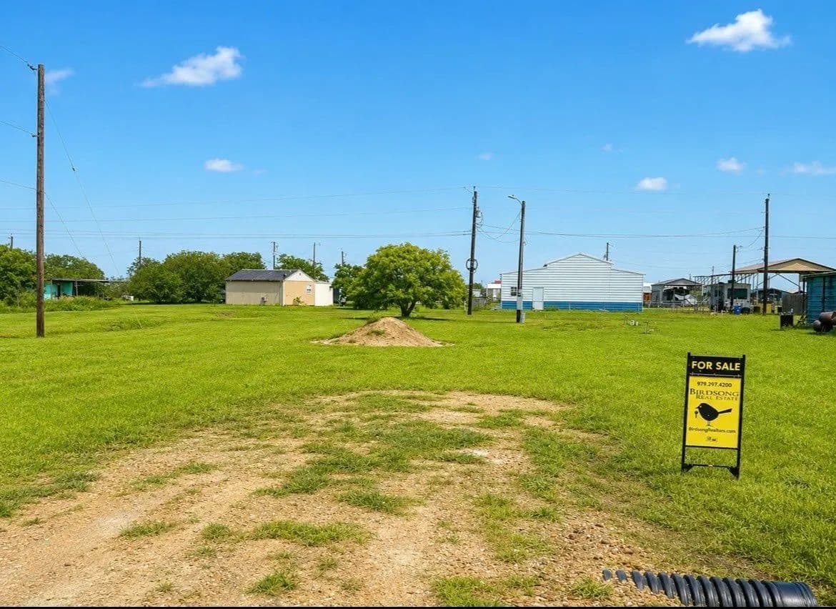 0.24 Acres of Land for Sale in Palacios, Texas - Palacios, Texas, 77465