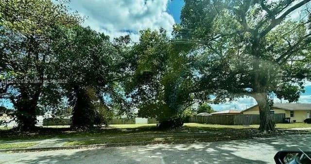 Lots & Land-Other in Miami - Miami, Florida, 33157