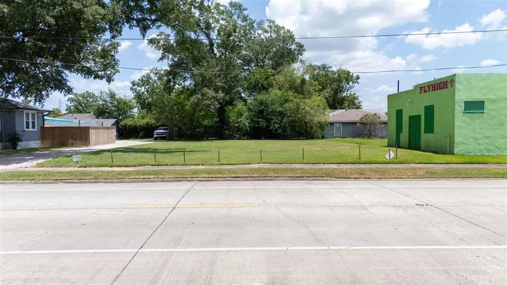 Lots & Land-Other in Lake Charles - Lake Charles, Louisiana, 70601