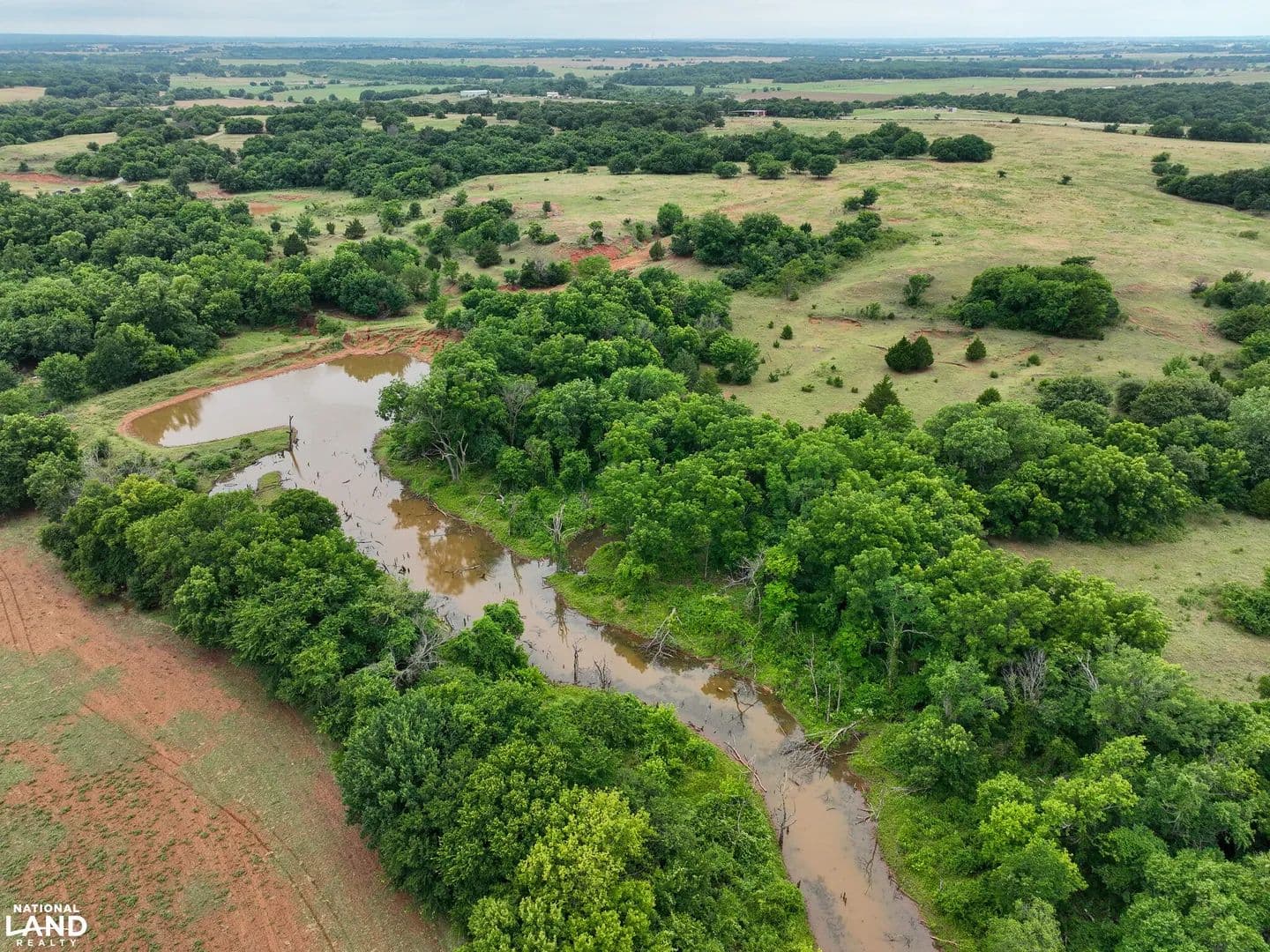 Cattle Ranch in Washita River Valley - Lindsay, Oklahoma, 73052